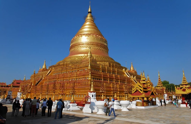 The outside of Shwezigon Pagoda