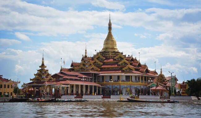 Overview of Nga Phe Kyaung in Inle Lake