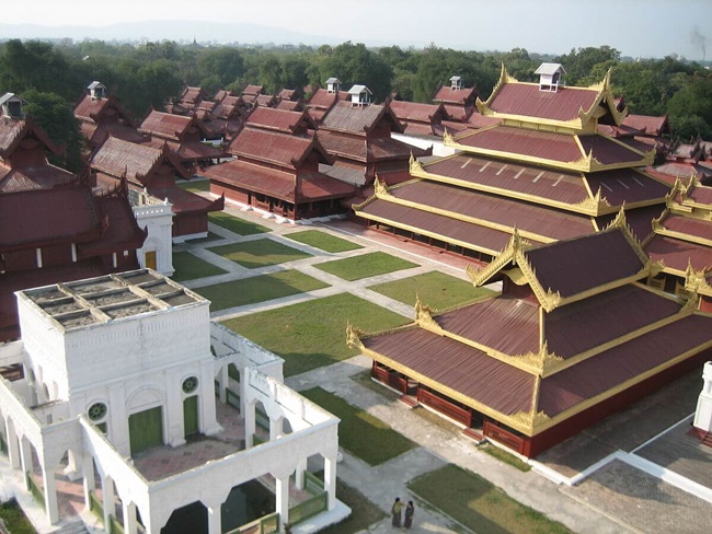 Overview of Mandalay Palace in Mandalay