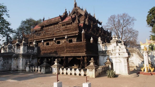 Shwenandaw Kyaung in Mandalay